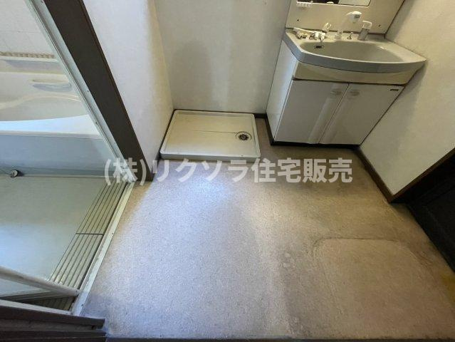 津田東町3丁目　中古一戸建ての脱衣所|■物件内覧・資金計画相談・住宅ローン相談、リフォーム相談、お問合せ受付中■
※当日・翌日のご内覧、ご相談はお電話でのお問合せがスムーズです！
