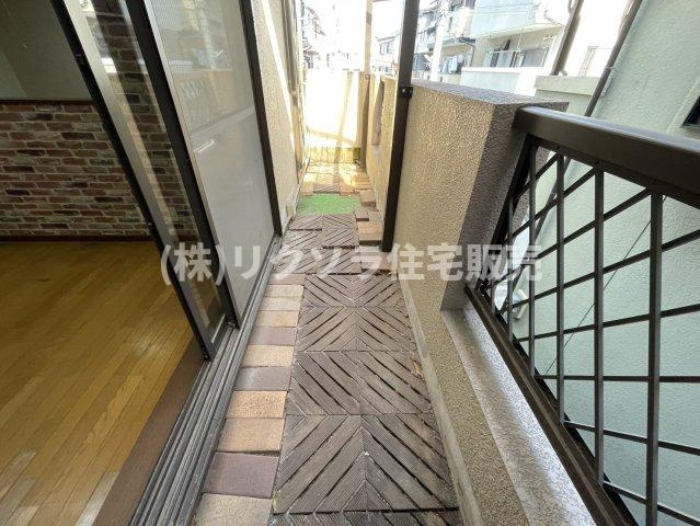 津田東町3丁目　中古一戸建てのバルコニー|■物件内覧・資金計画相談・住宅ローン相談、リフォーム相談、お問合せ受付中■
※当日・翌日のご内覧、ご相談はお電話でのお問合せがスムーズです！