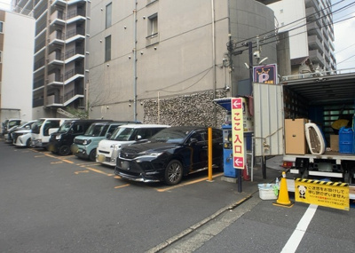 【展望】 | プレセダンヒルズ八王子 | 眺望を気にして物件を探す場合、前面に建物が建っていないか現地で確認しましょう！前面に建物があると景色はもちろん、日当たりや風通しにも影響が出てきます。住んだ時のことを想像しながら現地見学をしましょう。