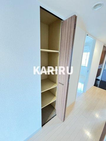 レジディア都島Iの収納|同物件別部屋の写真です