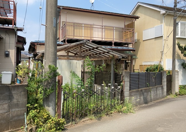 【外観】 | 物件の詳細については、現地を見てわかること以外に、役所や法務局などで調べないとわからないことがあります。そのため、現地に行く場合は、もしこの物件を買ったらどのような生活ができるかをイメージしましょう。