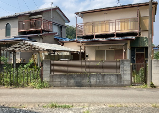 【外観】 | 家を建てる前提で土地を探している場合、地盤の丈夫さは譲れない条件の一つです。地盤が脆弱だと追加工事が必要となります。また、過去に地盤沈下や液状化現象を起こした土地は、できるだけ避けた方がいいでしょう。