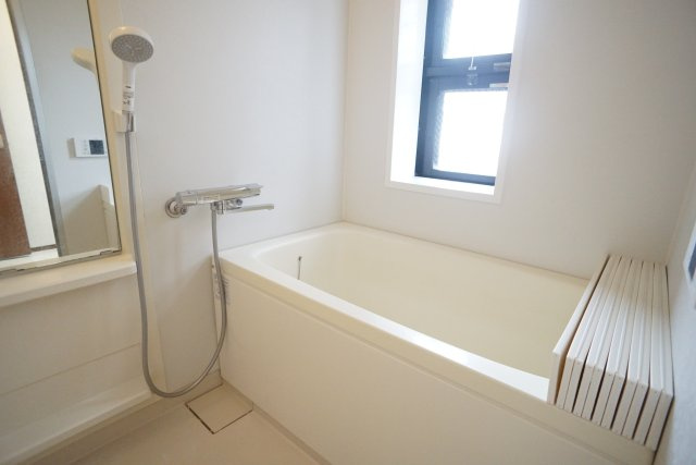 榎本メゾンの浴室