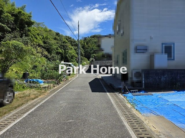 高知市一宮東町4丁目　売土地の前面道路含む現地写真