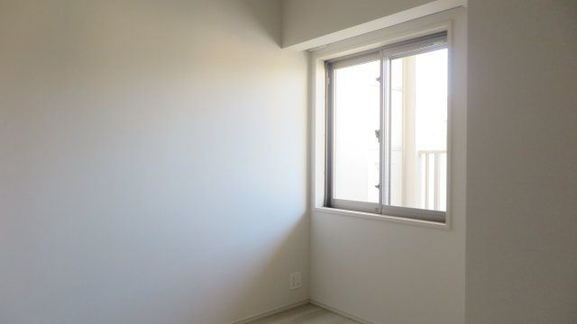 プラウド南堀江の洋室
