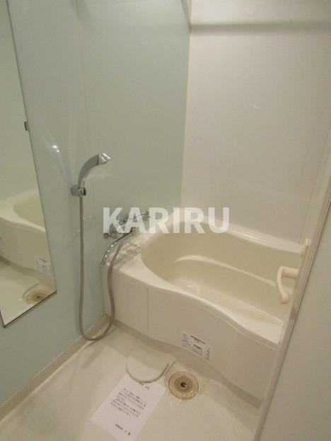 エスティメゾン京橋の浴室