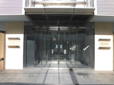 【エントランス】 | センコート | おしゃれなエントランスです