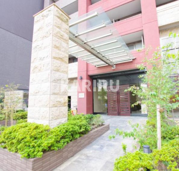 エスティメゾン京橋のエントランス