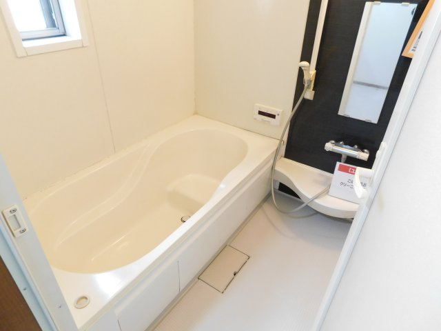 北名古屋市薬師寺屋敷の中古一戸建の浴室|◇浴室◇　　追焚き給湯・浴室乾燥