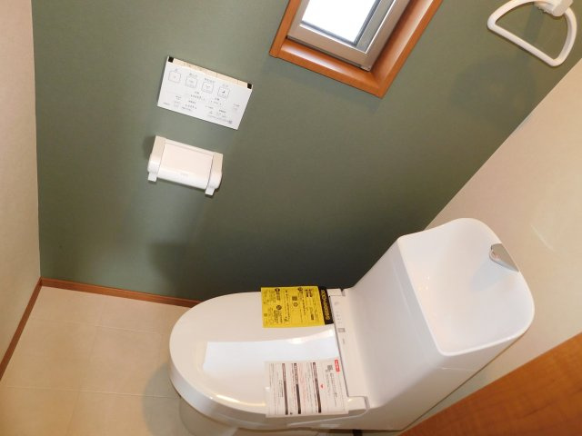 北名古屋市薬師寺屋敷の中古一戸建のトイレ|◇トイレ◇　　1・２階　トイレ新品交換