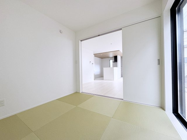 新築戸建・建売　郡山市菜根3丁目　GRAFARE　全1棟の和室|用途に応じてアレンジのできる洋風も取り入れた和室！
