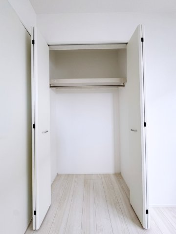 新築戸建・建売　郡山市菜根3丁目　GRAFARE　全1棟の収納|ハンガーパイプもついているので干した洗濯物をそのままかけることができる！