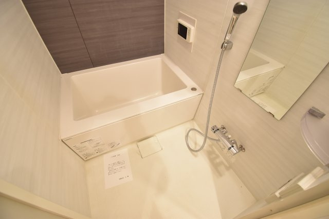 ドゥーエなんば南の浴室