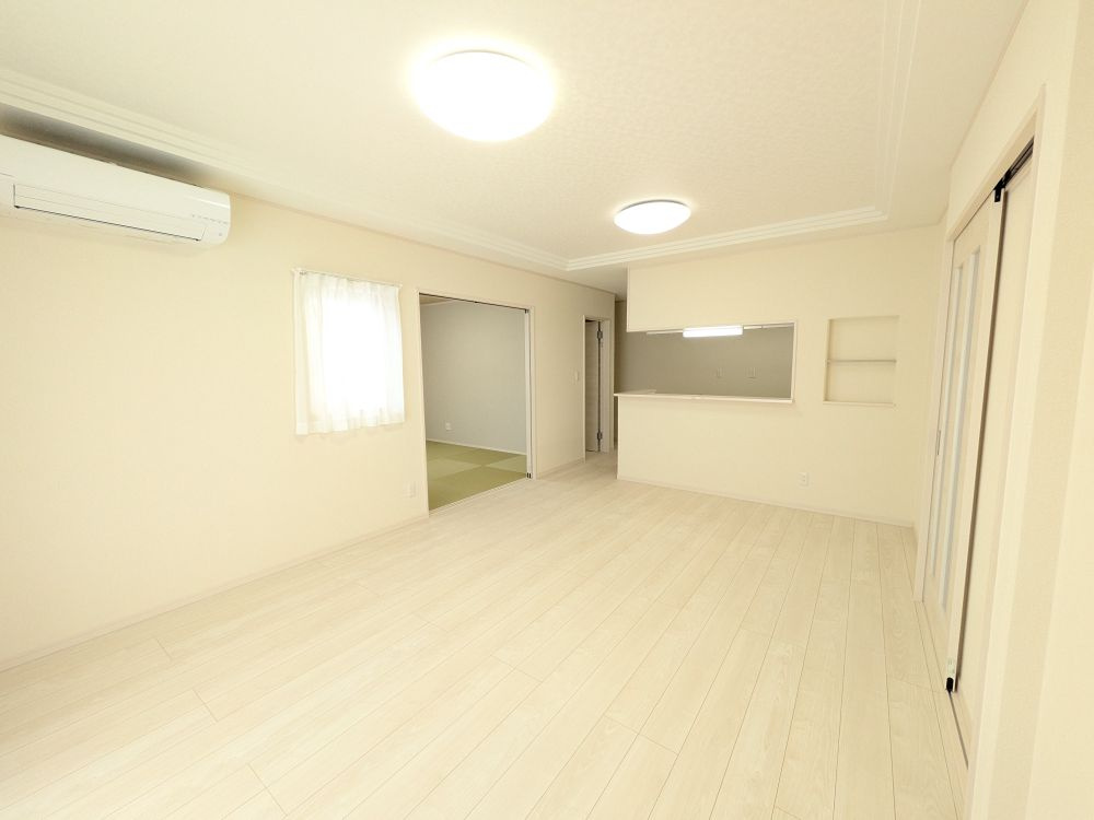 八戸市沼館1丁目B2の居間・リビング
