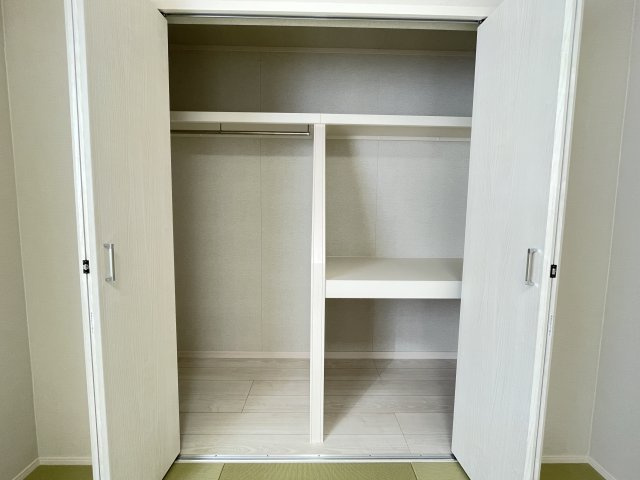 八戸市沼館1丁目B2の収納