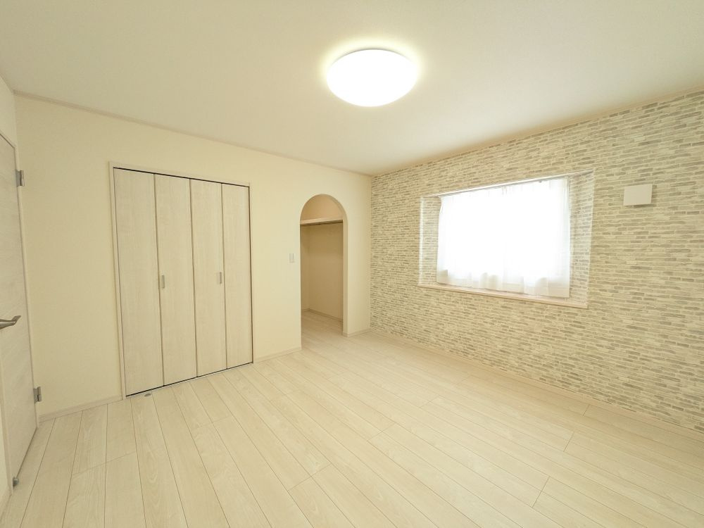 八戸市沼館1丁目B2の洋室