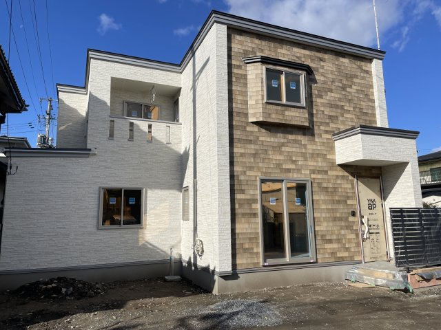 八戸市沼館1丁目B2