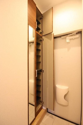 【玄関】 | 仲介手数料半額！HPには初期費用掲載！「プライスホーム」で検索！スマイラックス井尻Ⅱ