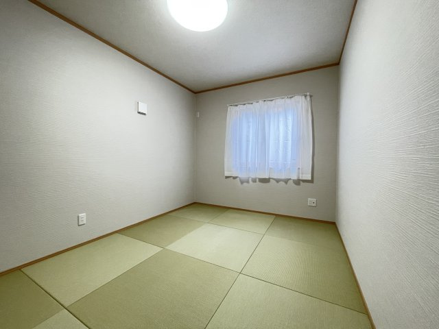 八戸市沼館1丁目B1の和室