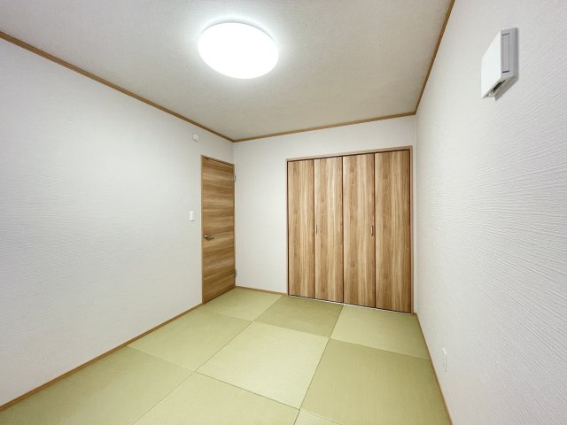 八戸市沼館1丁目B1の和室