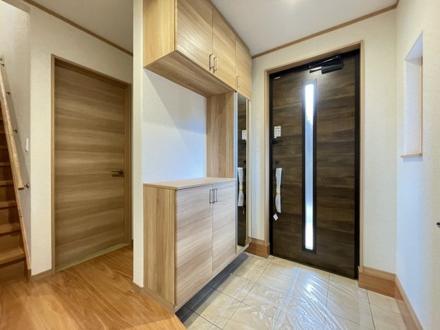 八戸市沼館1丁目B1の玄関