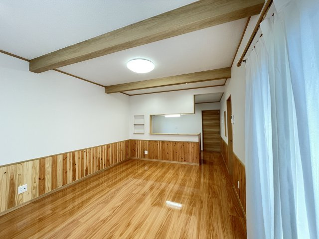 八戸市沼館1丁目B1の居間・リビング