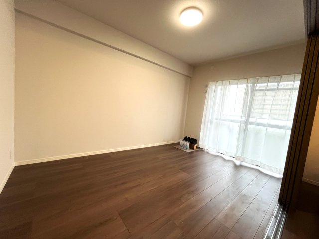 サングレート箱崎公園東の洋室