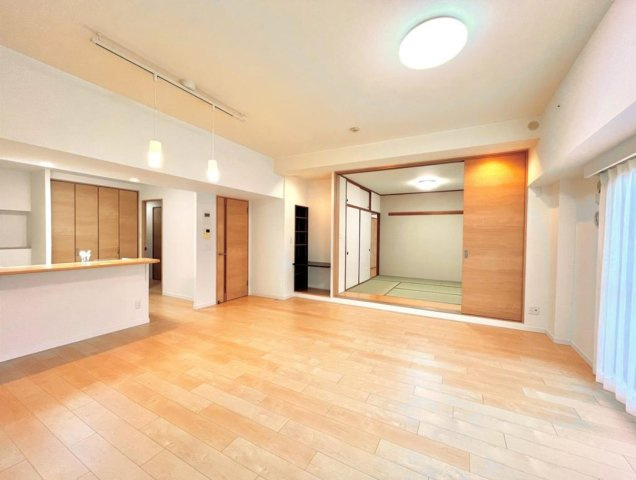 ピュアハイツ南万騎が原【仲介手数料無料】の居間・リビング