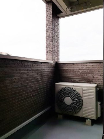 ニューエンパイヤＢのバルコニー|広々としたバルコニーです