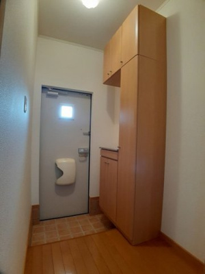 【玄関】 | ミッテ・ドルフ西国分Ⅰ | 落ち着いた玄関です