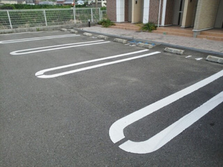 【駐車場】 | サンモール　Ｍ | 駐車場に車を止められます