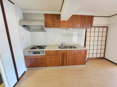 【キッチン】 | ダイヤコーポ東雲 | キッチン廻り収納豊富です