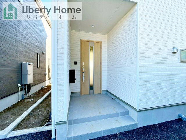 つくば市大曽根第1　新築戸建　1号棟のエントランス