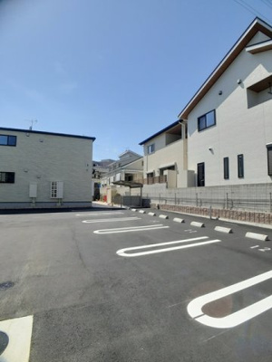 【駐車場】 | ルミエール園部Ⅱ | 駐車場完備です