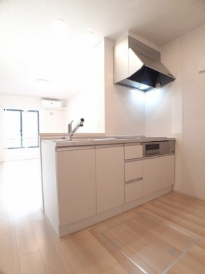 【キッチン】 | ルミエール園部Ⅱ | 使いやすいキッチンです