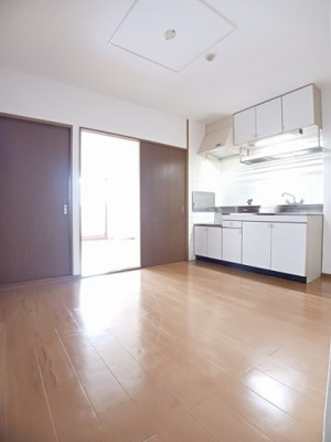 【居間・リビング】 | ハーベスト壱番館 | 使いやすい居間です