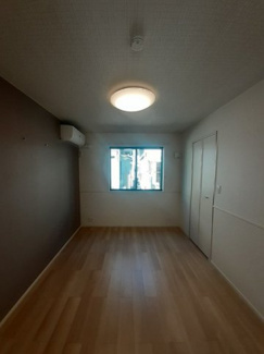 【内装】 | パピーⅡ | 明るい色調の室内です