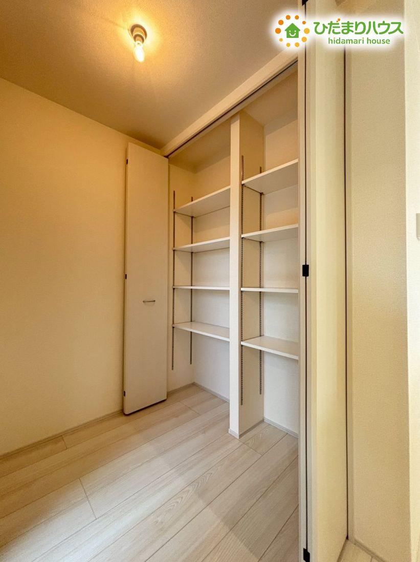 熊谷市石原1丁目　新築一戸建て　リーブルガーデン　01の収納