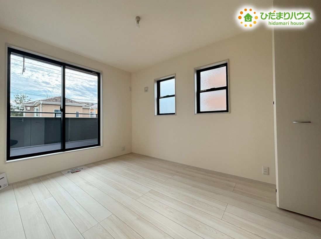 熊谷市石原1丁目　新築一戸建て　リーブルガーデン　01の寝室