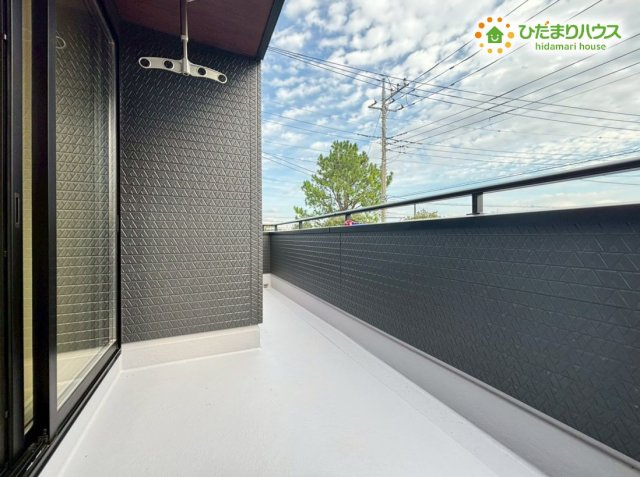 熊谷市石原1丁目　新築一戸建て　リーブルガーデン　01のバルコニー