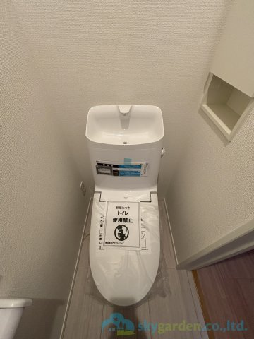 秦野市堀西9期　新築戸建　全1棟1号棟のトイレ