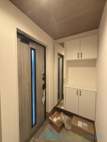 秦野市堀西9期　新築戸建　全1棟1号棟の玄関