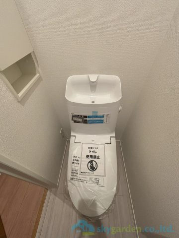 秦野市堀西9期　新築戸建　全1棟1号棟のトイレ