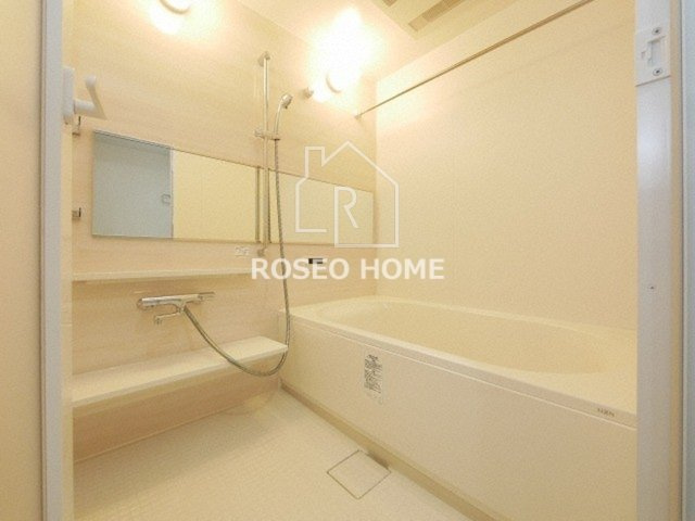 ル・マージュ新町の浴室