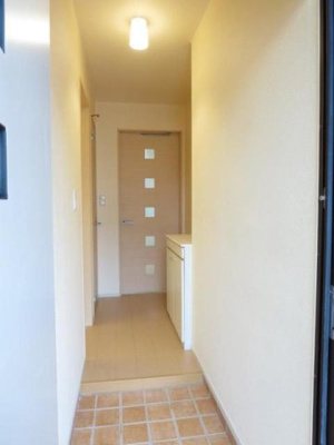 【玄関】 | エルハーベン加茂宮Ｂ | ゆったりとした玄関です