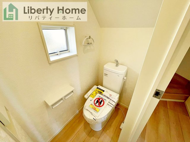 つくば市大曽根第1　新築戸建　4号棟のトイレ