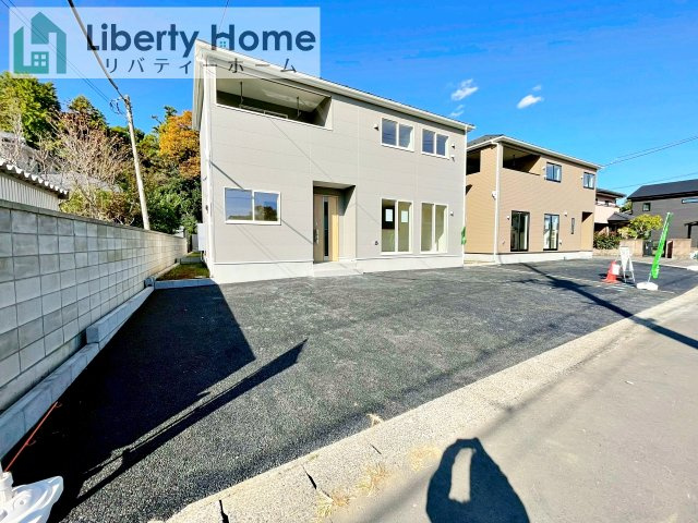 つくば市大曽根第1　新築戸建　4号棟の駐車場