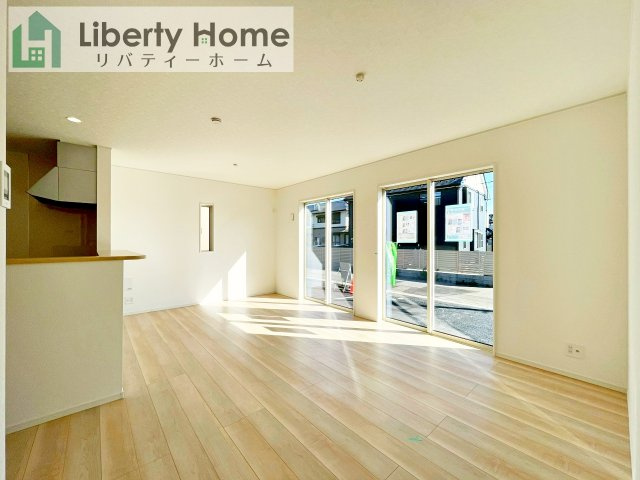 つくば市大曽根第1　新築戸建　4号棟の居間・リビング