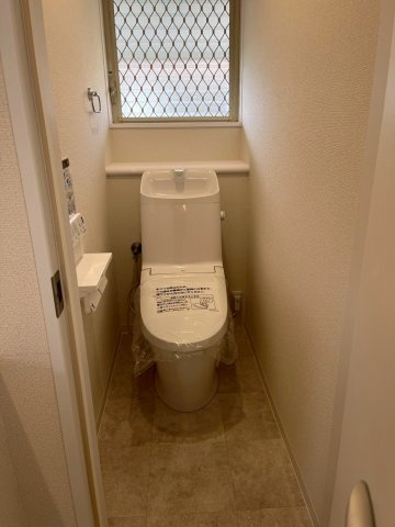 堺市美原区さつき野東　リフォーム済み4LDK戸建てのトイレ
