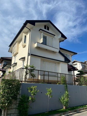 堺市美原区さつき野東　リフォーム済み4LDK戸建ての外観